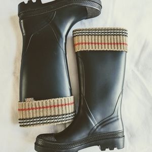 BURBERRY TALL BROWN RUBBER KNIT RAIN SNOW BOOTS sz 38, Like NEW